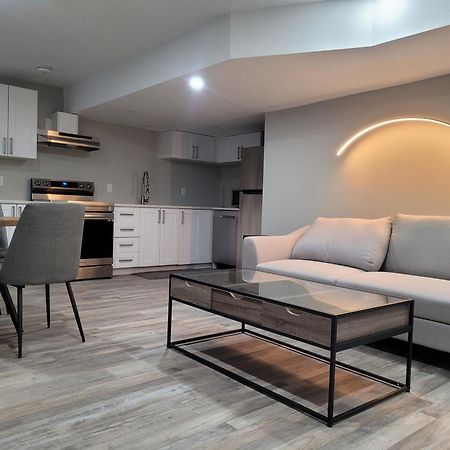 Boardwalk Homes - Executive Townhomes 基奇纳 外观 照片